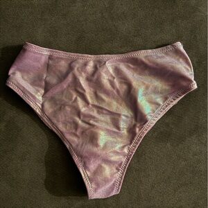 Rave shorts with scrunch
